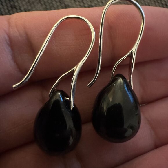 Sisi Joia brand Gota Midi Earrings Black - Picture 3 of 3